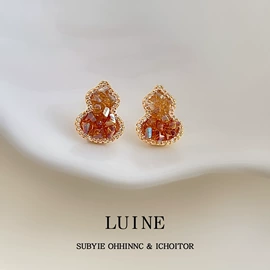 耳钉;耳环;戒指