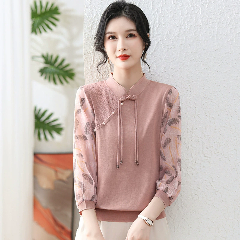 Мама весенняя одежда 2024 новая рубашка модная верхняя одежда с рукавами из тонкой пряжи Женская трикотажная нижняя рубашка для женщин среднего и пожилого возраста