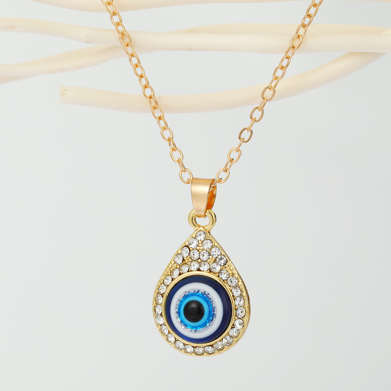 Fashion Drop-shaped Demon Eye Pendant Metal Necklace display picture 3