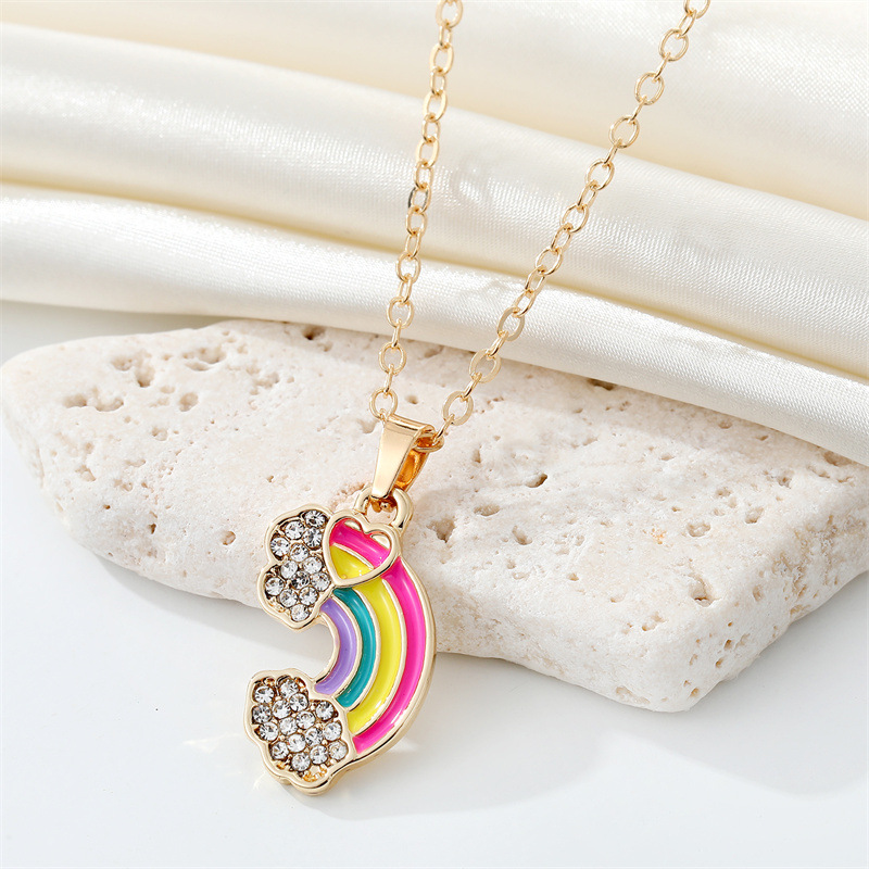 Korea Cute Rhinestone Rainbow Love Necklace Alloy Drop Oil Heart Pendant