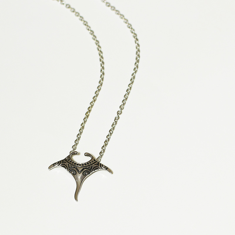 HJJ cross-border hot sale New four unlike Marine life pendant carved clavicle chain elephant nose devil fish necklace