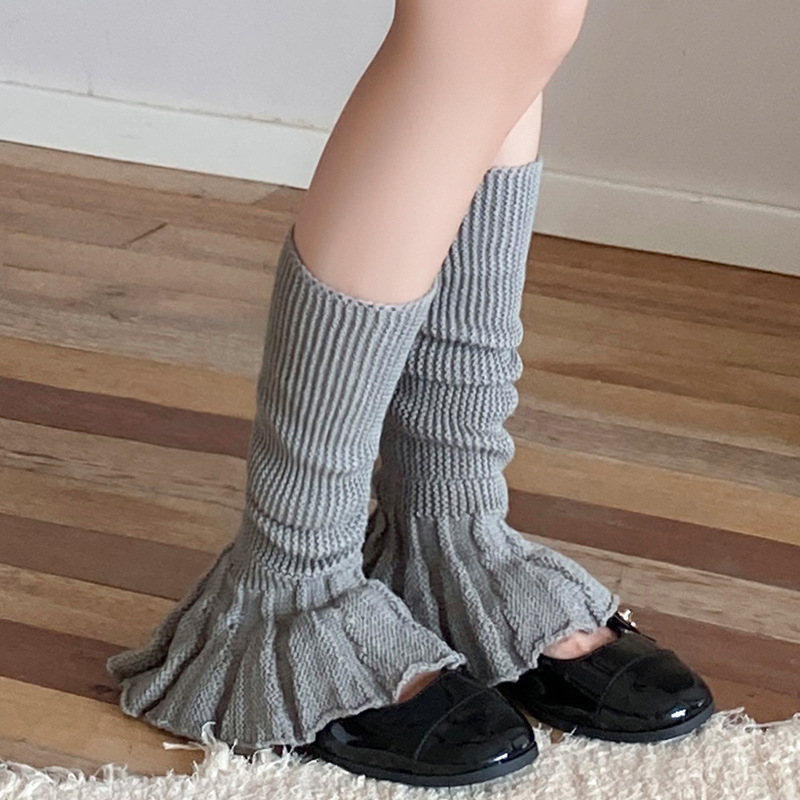 Bekleidungsaccessoires: Gestrickte Beinstulpen im Ballettstil mit Spitzenbesatz, verdicktem Rippstrick, hohe Socken für den Winter, atmungsaktiv und schweißableitend_voghion.com