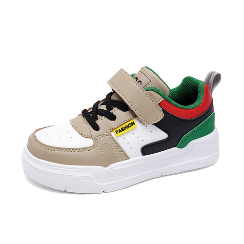 Children's shoes in spring and autumn, new girls 'shoes, low-cut leather and all-match, middle-aged and middle-aged boys' sports skateboarding shoes