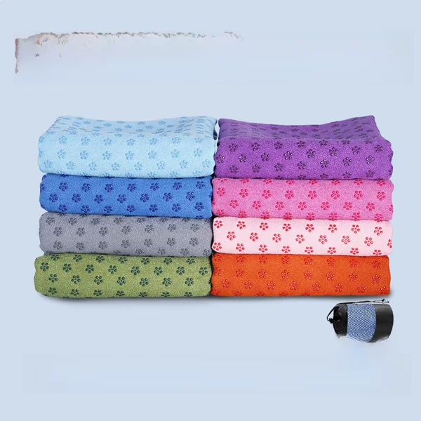 Yoga Towel with Non-Slip Particles, Sweat-Absorbent, Wholesale Blanket, Yoga Supplies, Towel Blanket, Thin and Foldable