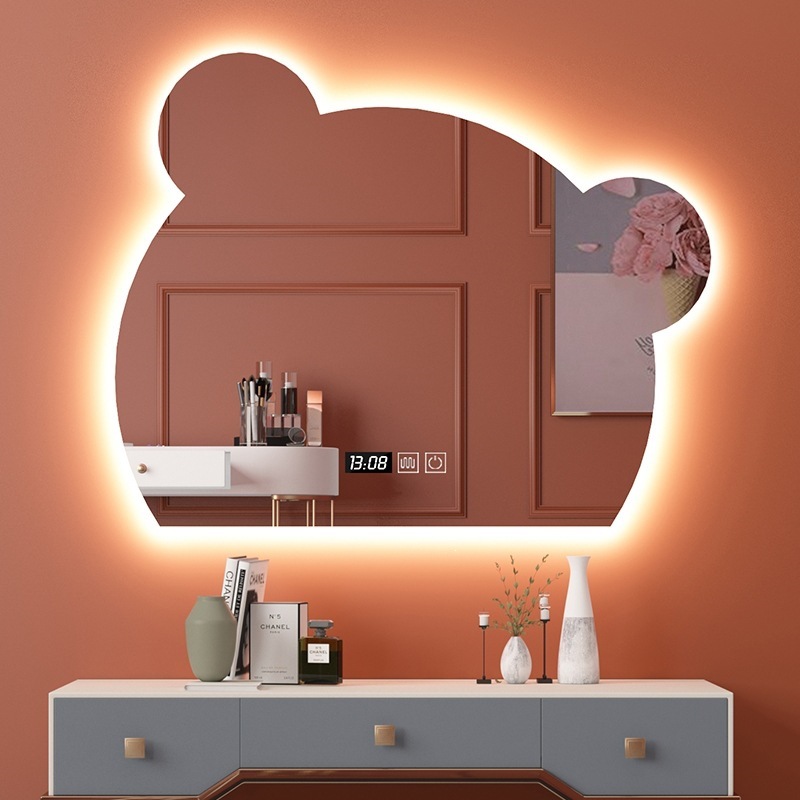 Exportaciones transfronterizas irregulares espejo inteligente LED ligero de lujo de dibujos animados heterosexuales cara de oso espejo de baño pegado en la pared espejo de maquillaje colgado en la pared