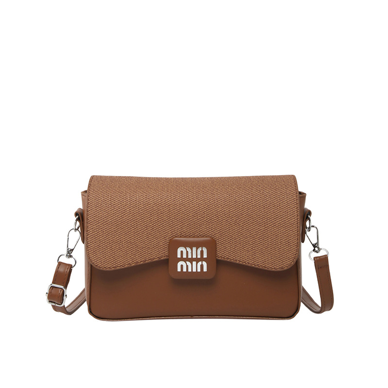 Bolso de mujer de viaje 2025, nuevo estilo coreano de moda de verano, sensación de alta calidad simple, bolso de hombro único, bolso pequeño
