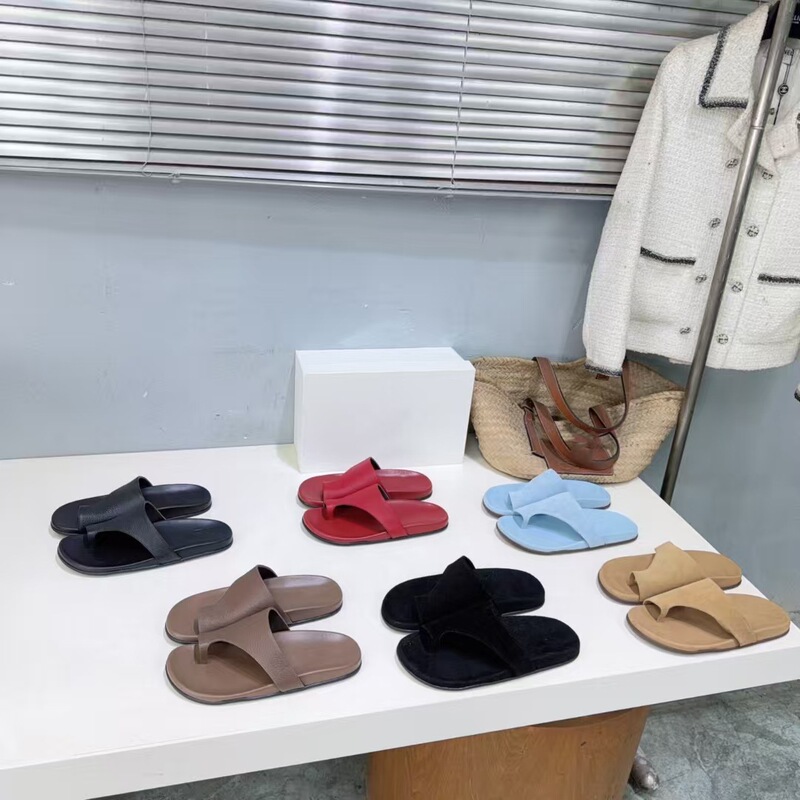 2026 New Spring Fashionable and Elegant Slippers with a Soft and Comfortable Feel, Versatile for Everyday Wear, Suitable for Ballet Dancing Women