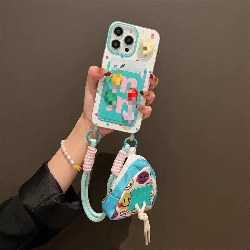 Paquete de tarjeta de frijol de color M tridimensional Apple 16promax agujero de cordón 15/14pro funda para teléfono móvil para IPhone13/15