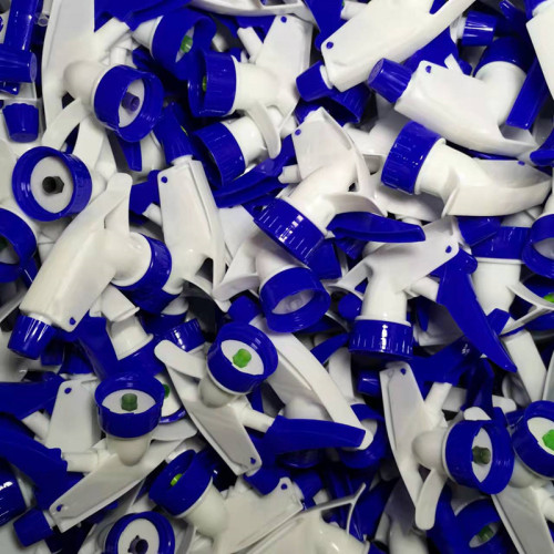 Spray head 28/400 caliber beverage bottle cola bottle plastic spray bottle hand clamp garden watering flower sprayer spray head 