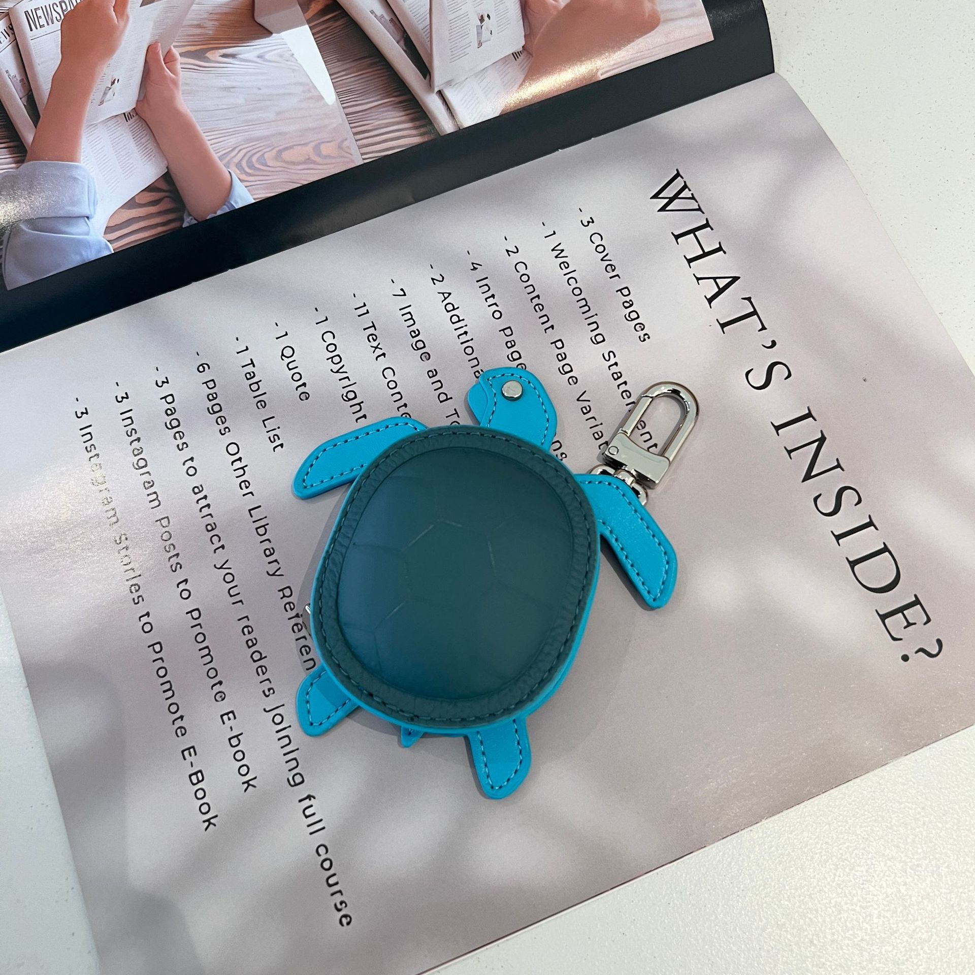 거북이 연기 블루 리본 선물 상자