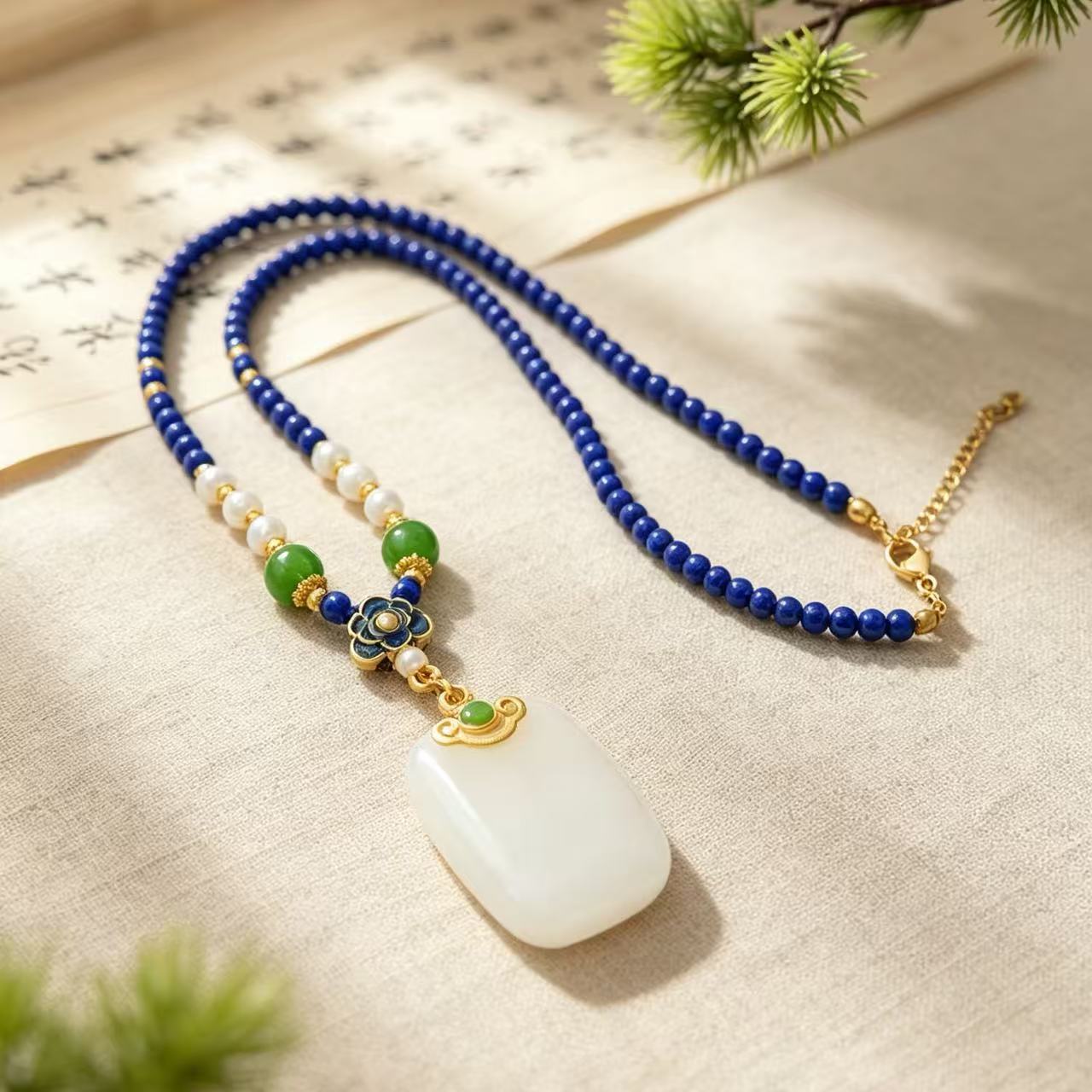 Wushipai niche brand imitation sapphire necklace with water drop peacock pendant, exquisite collarbone chain, popular item from live stream