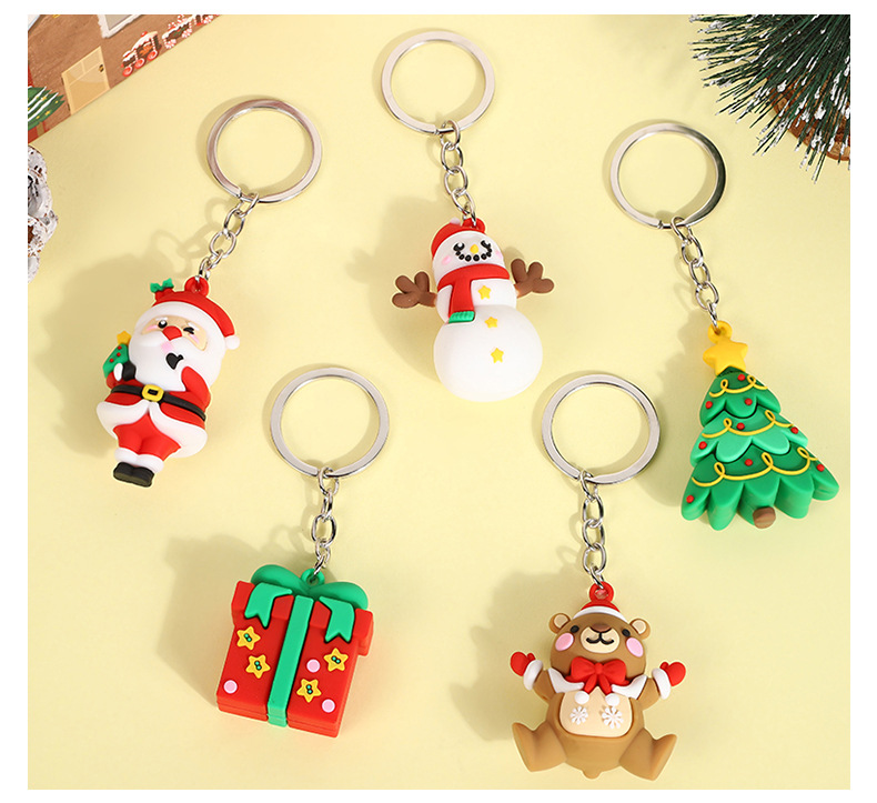 33g Weight Bag Pendant, Keychain Classification 1 Piece Quantity Cute Christmas Tree Santa Claus Snowman PVC Metal Christmas Women's Bag Pendant Keychain