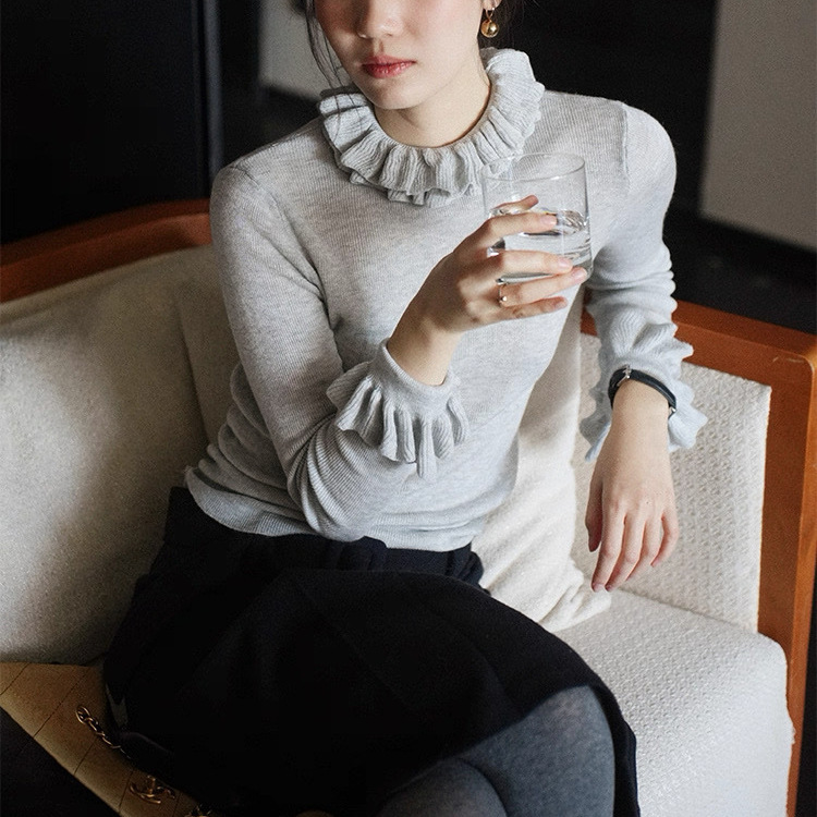 Custom-Made Unique Ruffled Edge Base Knit Top for Women, Solid Color Slim-Fit Sweater for Autumn and Winter, Korean Style Custom-Made Unique Ruffled Edge Base Knit Top for Women, Solid Color Slim-Fit Sweater for Autumn and Winter, Korean Style