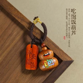 木质工艺品;挂饰挂件;钥匙扣
