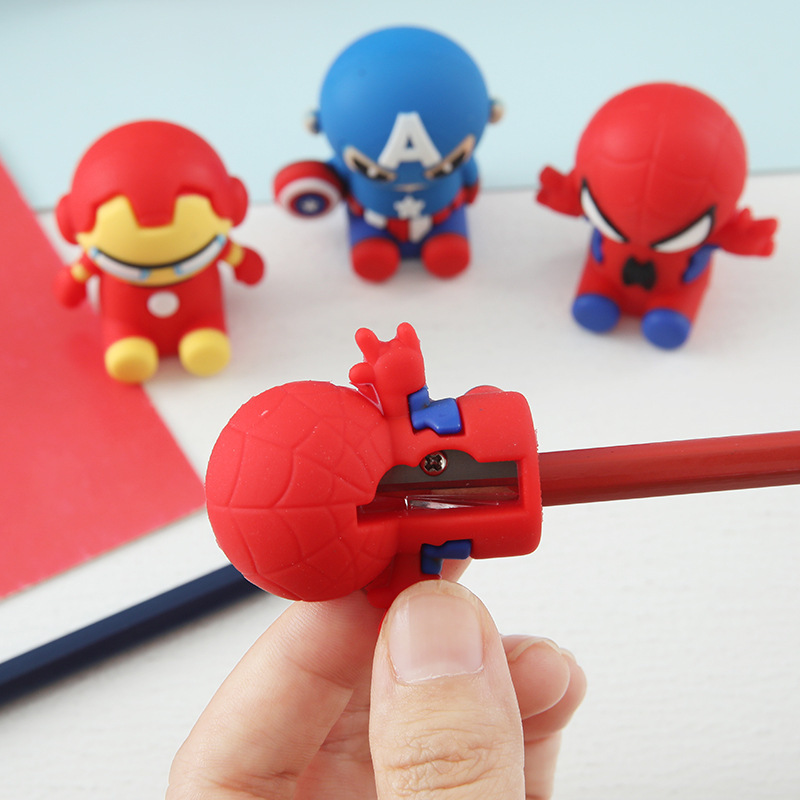 漫画スーパーマンアベンジャーズ鉛筆削り漫画かわいい人形シリコーン鉛筆削り小学生ポータブル鉛筆削り|undefined