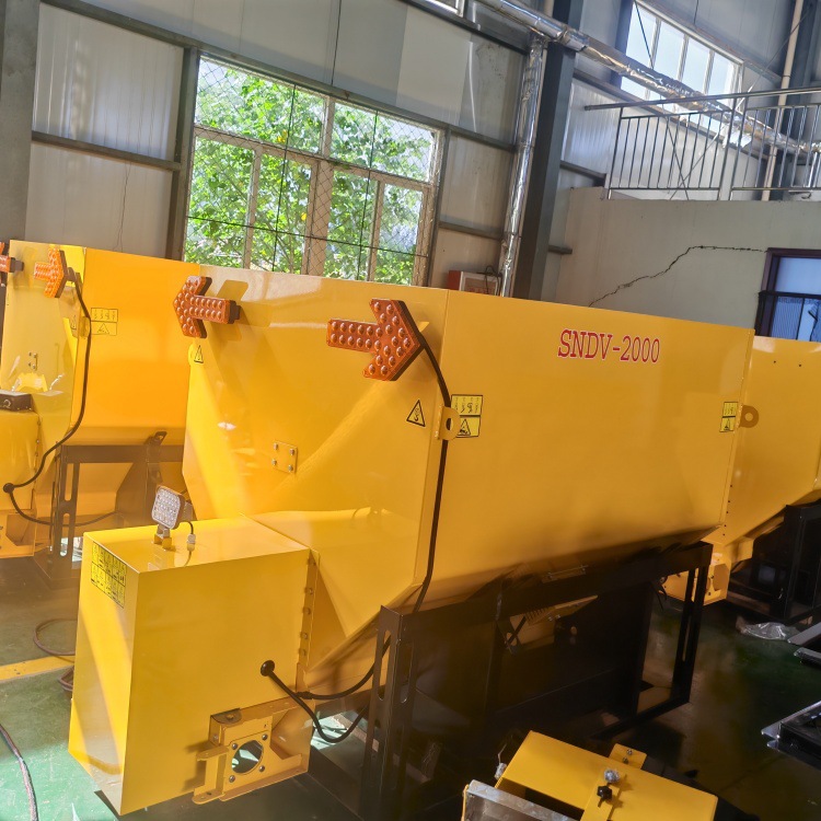 市政公路车载式融雪剂撒布机不锈钢耐腐蚀不生锈电动款融雪撒盐机