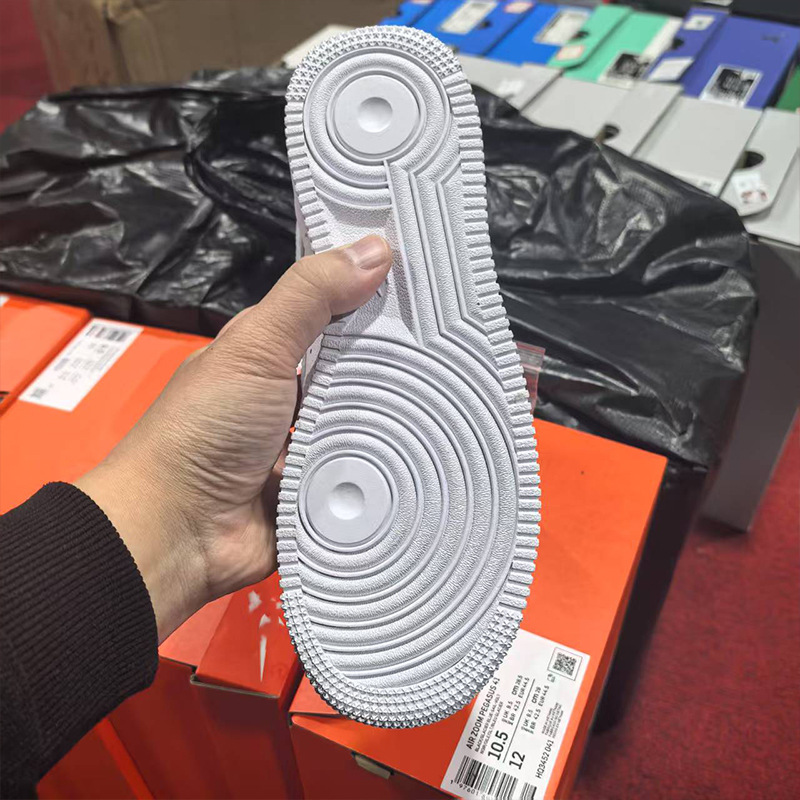 Zapatos Putian Chunyuan Fuerza Aérea No. 1 zapatos blancos primavera y verano nuevos zapatos aumentados cojín de aire zapatos de hombre zapatos de mujer fábrica al por mayor