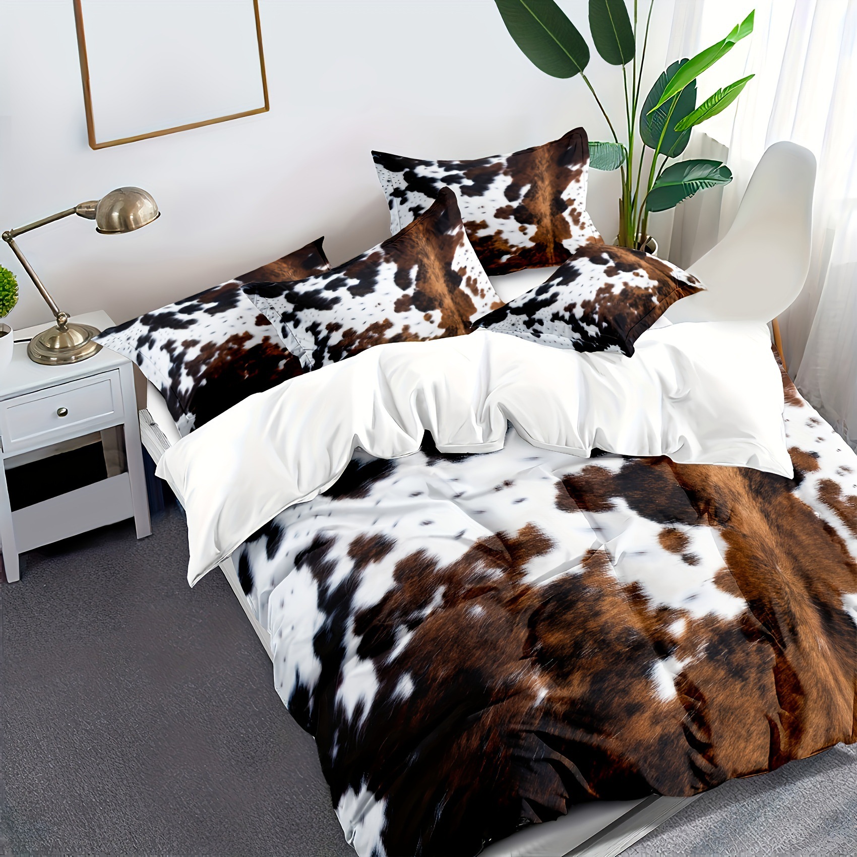 Soft comfortable duvet cover with down