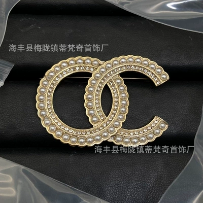Tassel Versatile Chanel Grandma Brooch, Yaxa sancaqları - correct-delivery-of-physical-style-5