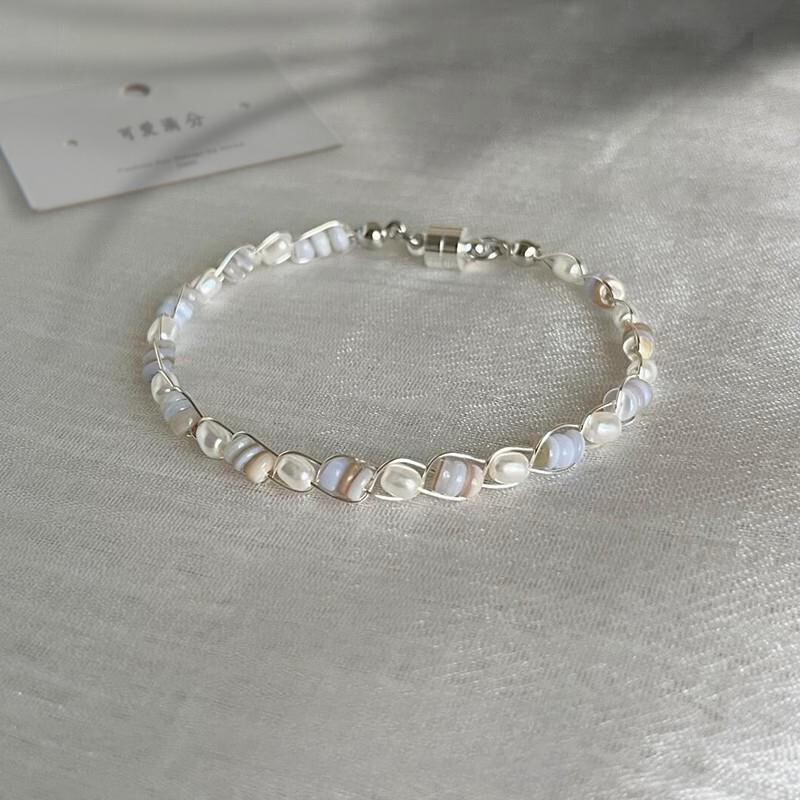 "Scavengers Girl" French Romantic Pearl Beaded Bracelet Exquisite High-value Dress Bracelet