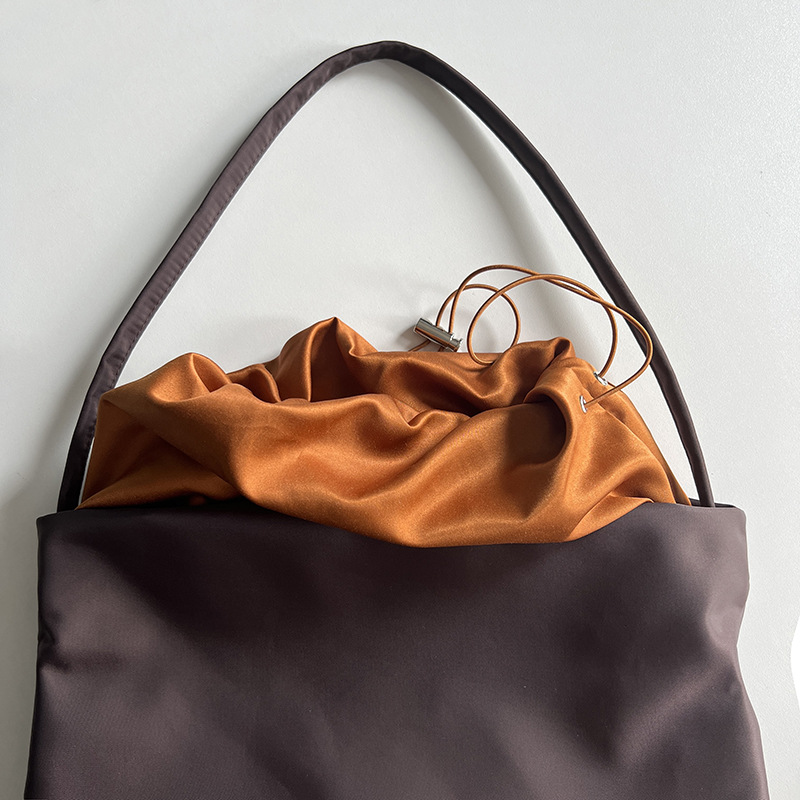 Borsa a spalla impermeabile per ufficio capiente in nylon_voghion.com