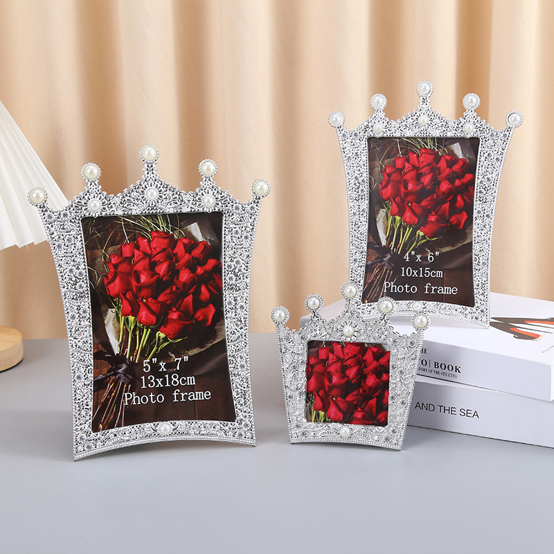 European-style pearl inlaid Crown photo frame home wedding photo decoration frame French resin photo frame decoration wholesale