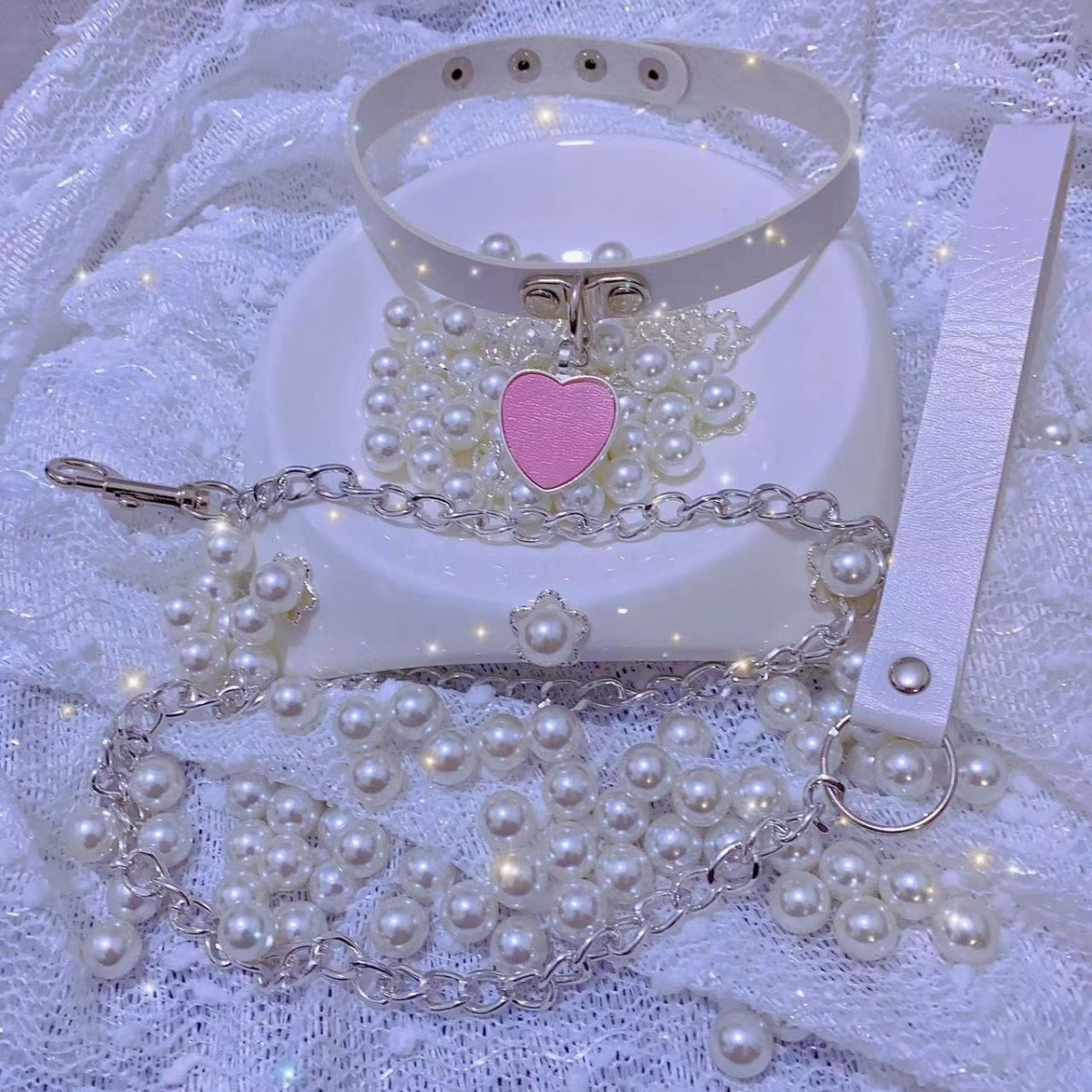 Accesorios de lencería, collar erótico femenino de cuero con forma de corazón, correa de sirvienta loli, cadena para discoteca, entrenamiento SM, una pieza, dropshipping