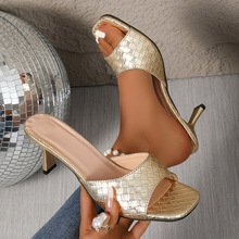 ���Q��a�߸���ЬŮ�ļ��¿��߼y�������^һ���⴩�r�д�a����