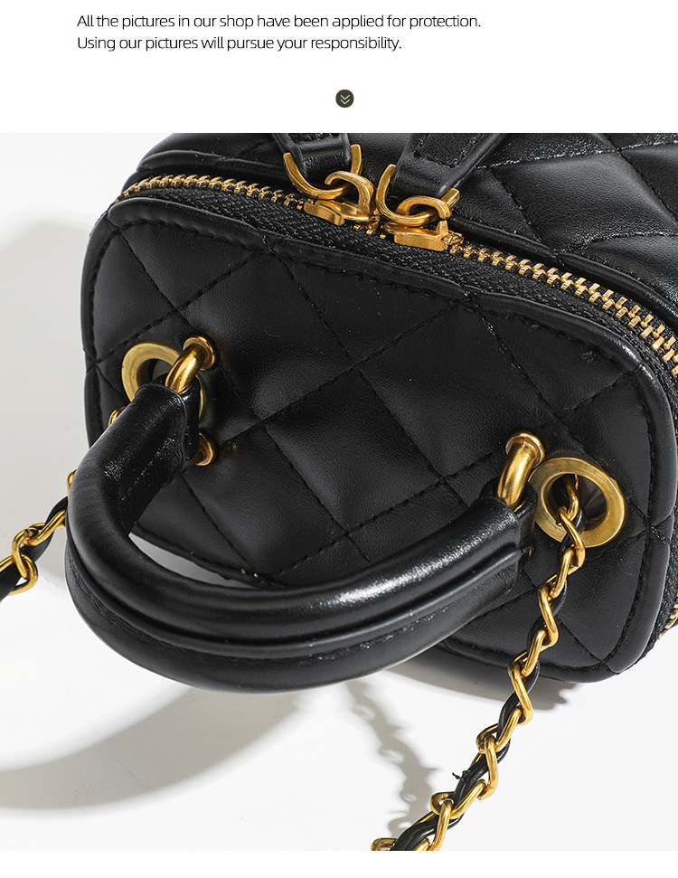 Xiaoxiangfeng Lingge Chain Small Square für Damen 2024 Neue vielseitige Mini-Umhängetasche mit goldenem Ball und Lippenstift_voghion.com