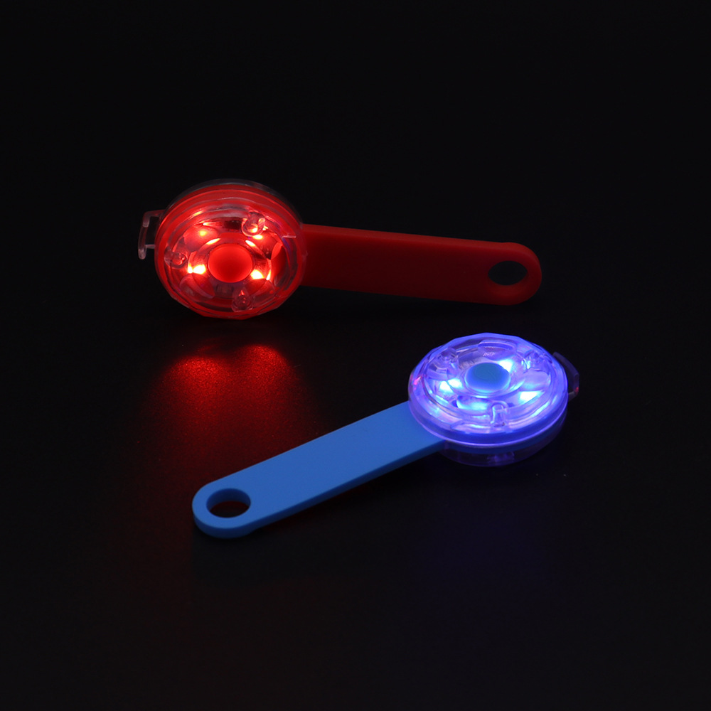 Luces para mascotas, luces para pasear perros, carga USB, perros que salen, anti-pérdida, noche, collar luminoso, colgante, marca de perro luminoso LED