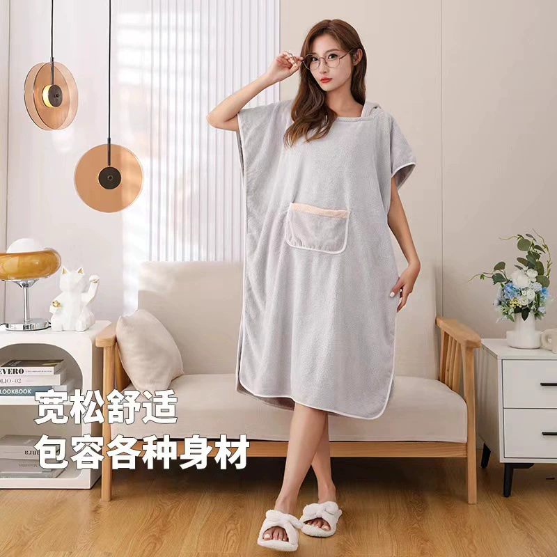 Осенняя коралловая бархатная полотеня дляBath? Wait: 'Autumn coral velvet bath towel, bathrobe for children and adults, family style, home decor, with short sleeve' Russian: Осенёвый коралловый бархатный халат для детей и взрослых, семейный стиль, домашний декор, с коротким рукавом. But it's bath towel? 'bath towel, bathrobe' Could be