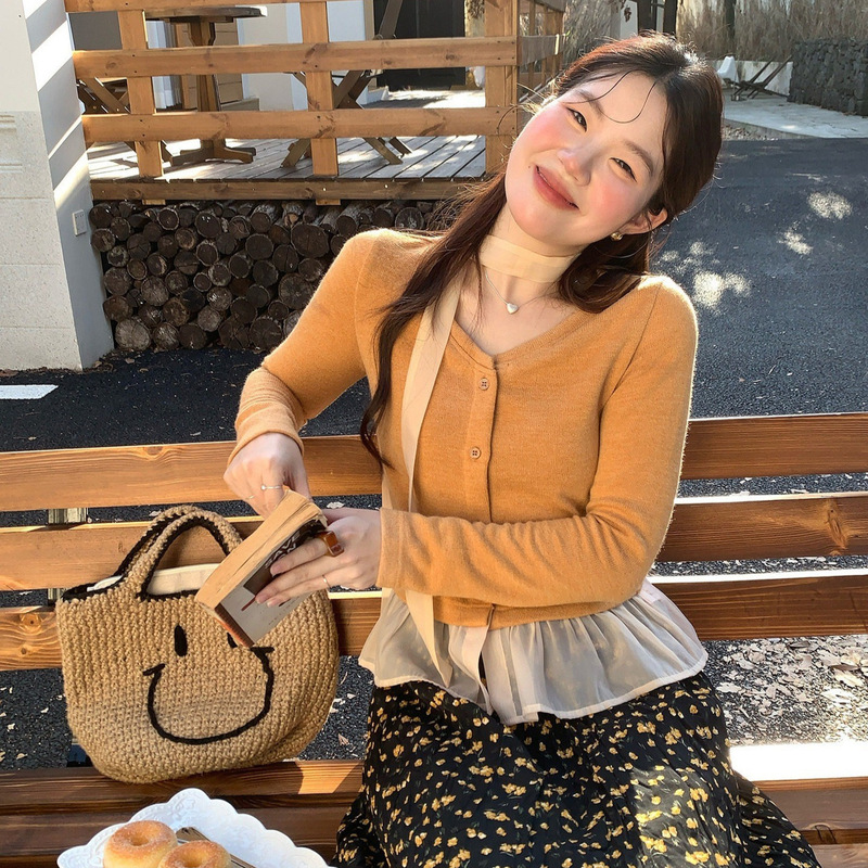 Hot hot hot【Slightly Sweet】Korean-style patchwork skirt hem knit cardigan for women, gentle and elegant autumn top Hot hot hot【Slightly Sweet】Korean-style patchwork skirt hem knit cardigan for women, gentle and elegant autumn top