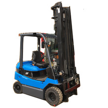2.5吨比亚迪叉车四轮平衡重式BYD锂蓄电池电动叉车两节升高4.5米