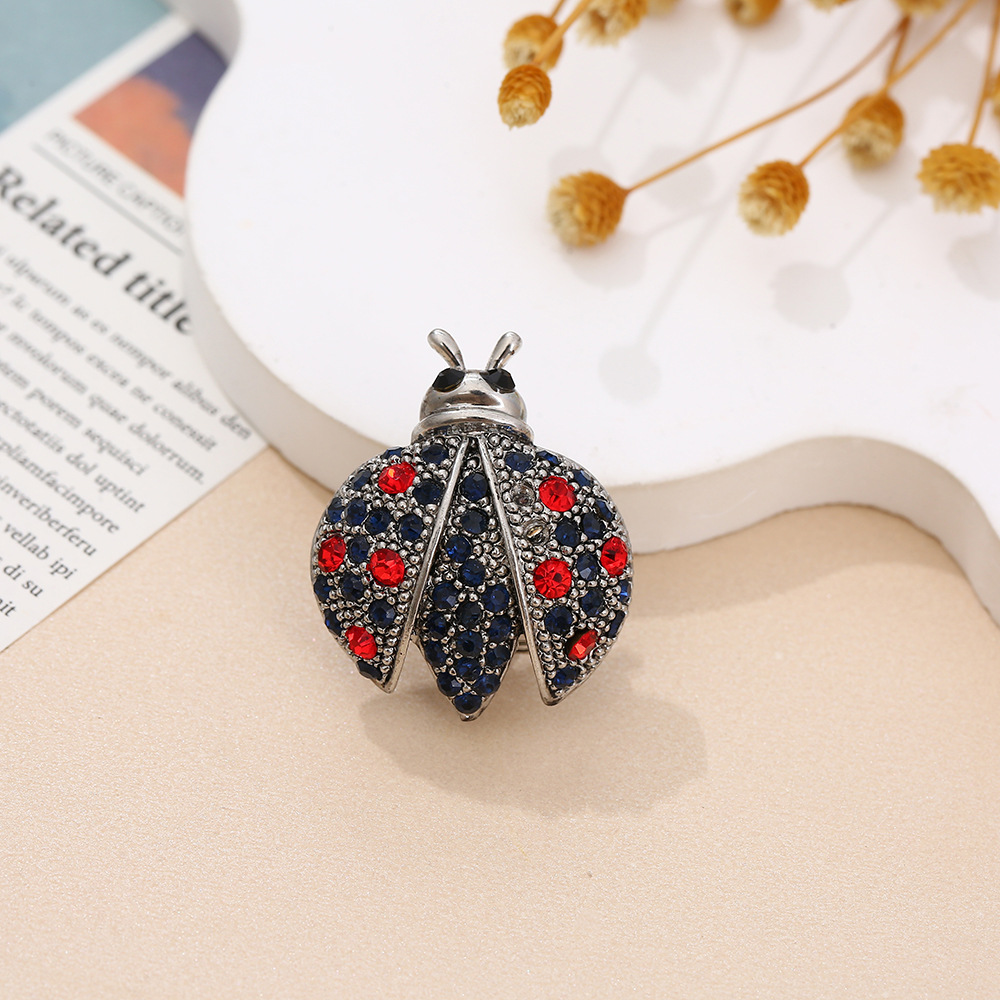 Alloy Material Elegant Cute Pin Insect Alloy Zircon Unisex Brooches