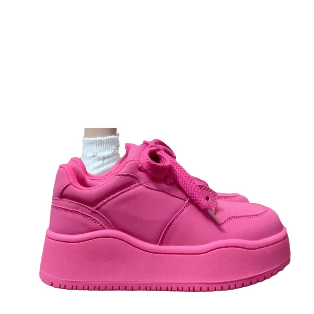 El alto valor de la cara en línea explosión de zapatos de skate amarillos para mujeres 2024 verano nuevo verano dopamina suela gruesa zapatos casuales de altura