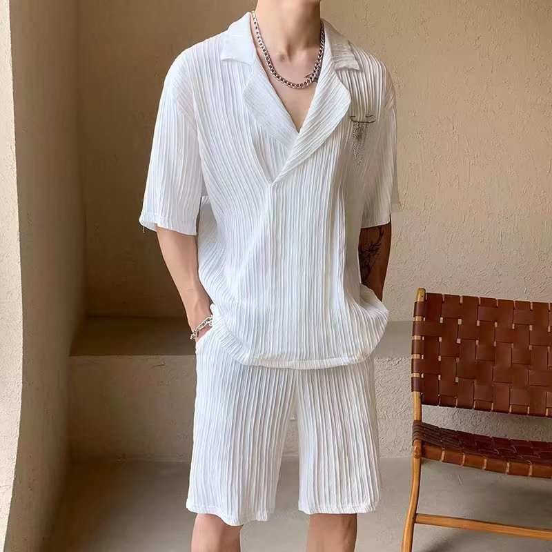 Traje japonés de verano, camisa de manga corta plisada, pantalones cortos casuales sueltos para hombres, traje de pareja de todo fósforo coreano