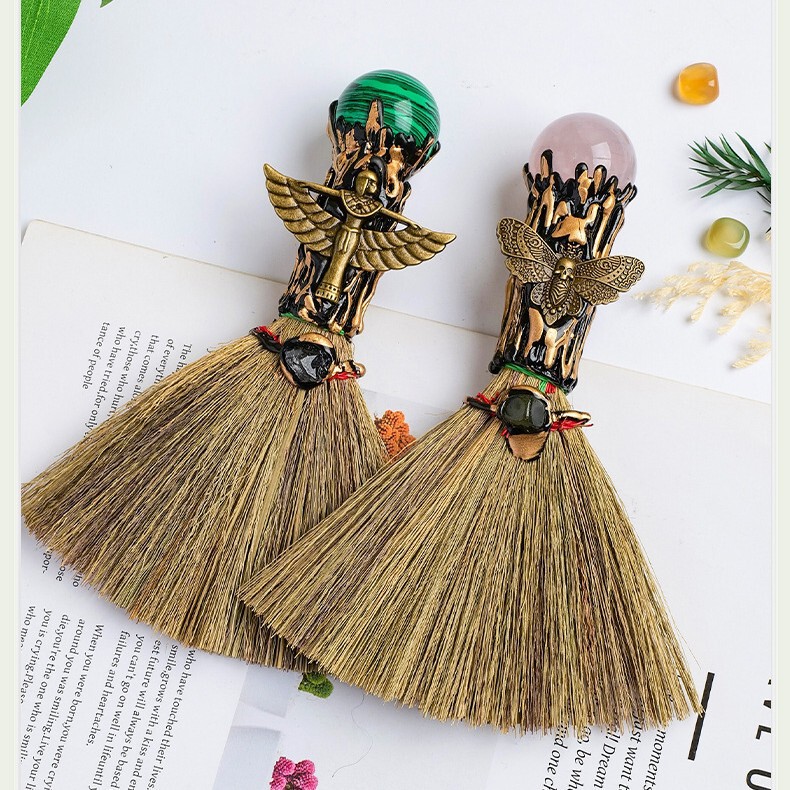 Cross-Border Hot Selling Natural White Pink Amethyst Love Mini Broom Handmade Halloween Magic Broom Ornaments Wholesale