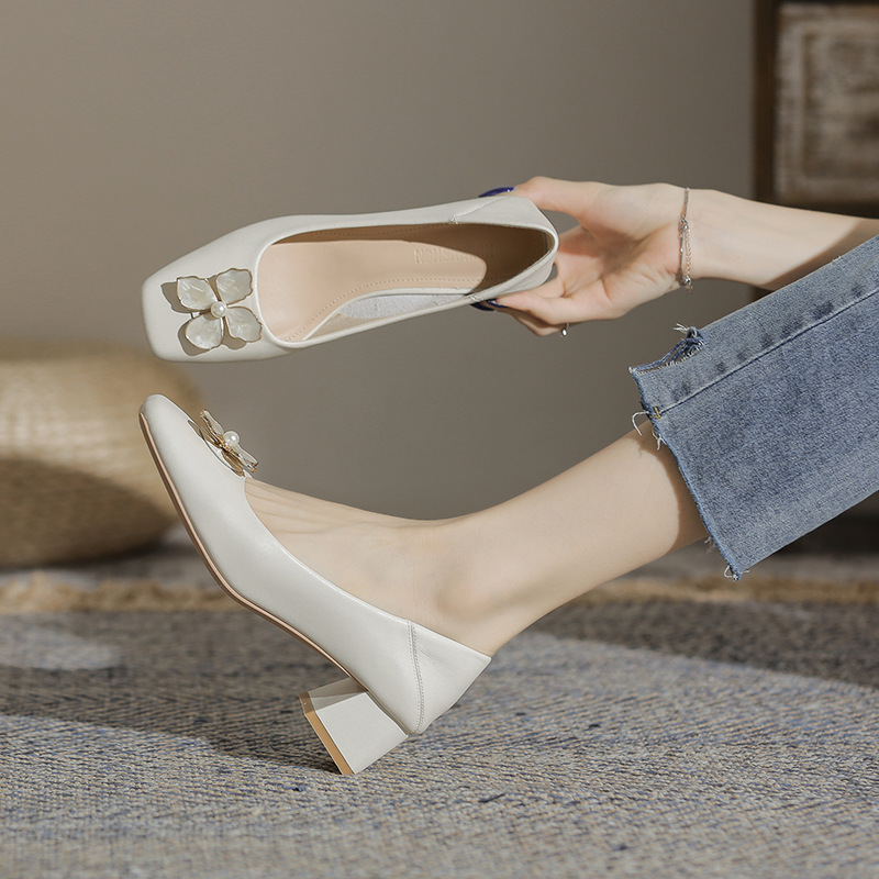 Women's professional universal shoes square toe low-cut with…