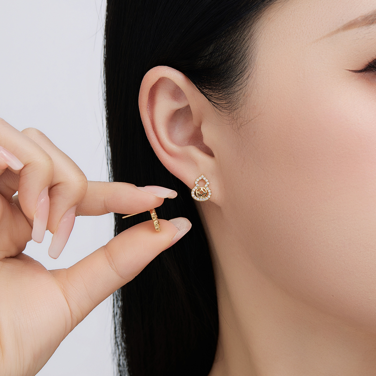 Xuping nuevo diseño hueco chino pendientes de calabaza de bronce imitación de oro lujoso temperamento ligero pendientes de mujer pendientes al por mayor