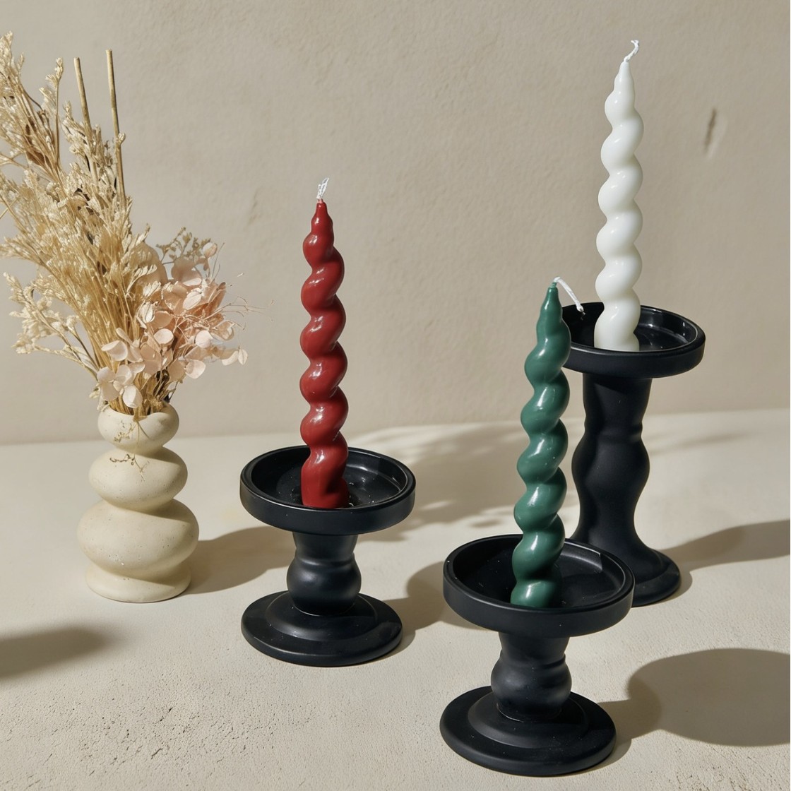 Vintage decoratieve kaarshouder voor bruiloft en interieur_voghion.com