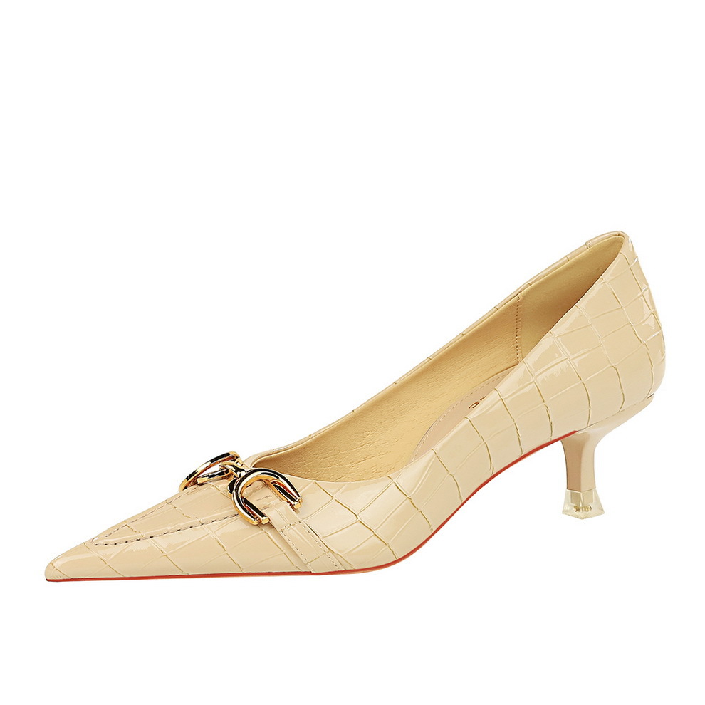 237-2 Wind Women's Shoes Slim Heel, Mid Heel, Shallow Mouth, Pointed Head, Retro Stone Pattern, Lacquer Leather, Metal Leather Buckle Single Shoes