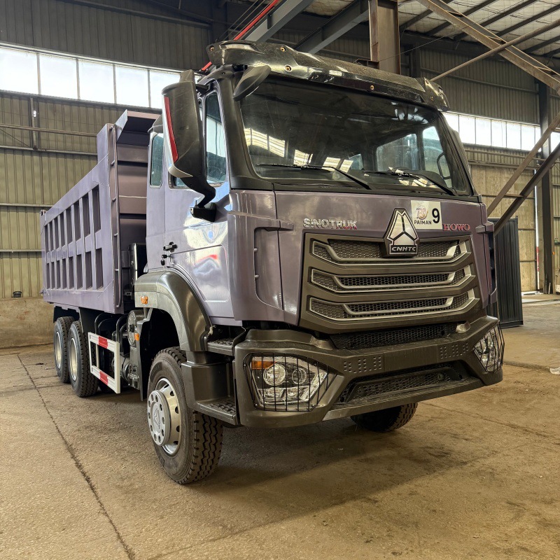 Howo Exports to Africa, Eight-Wheel Construction Site Dump Truck Using Sand and Gravel Materials, Nx 371 Howo Tractor Truck