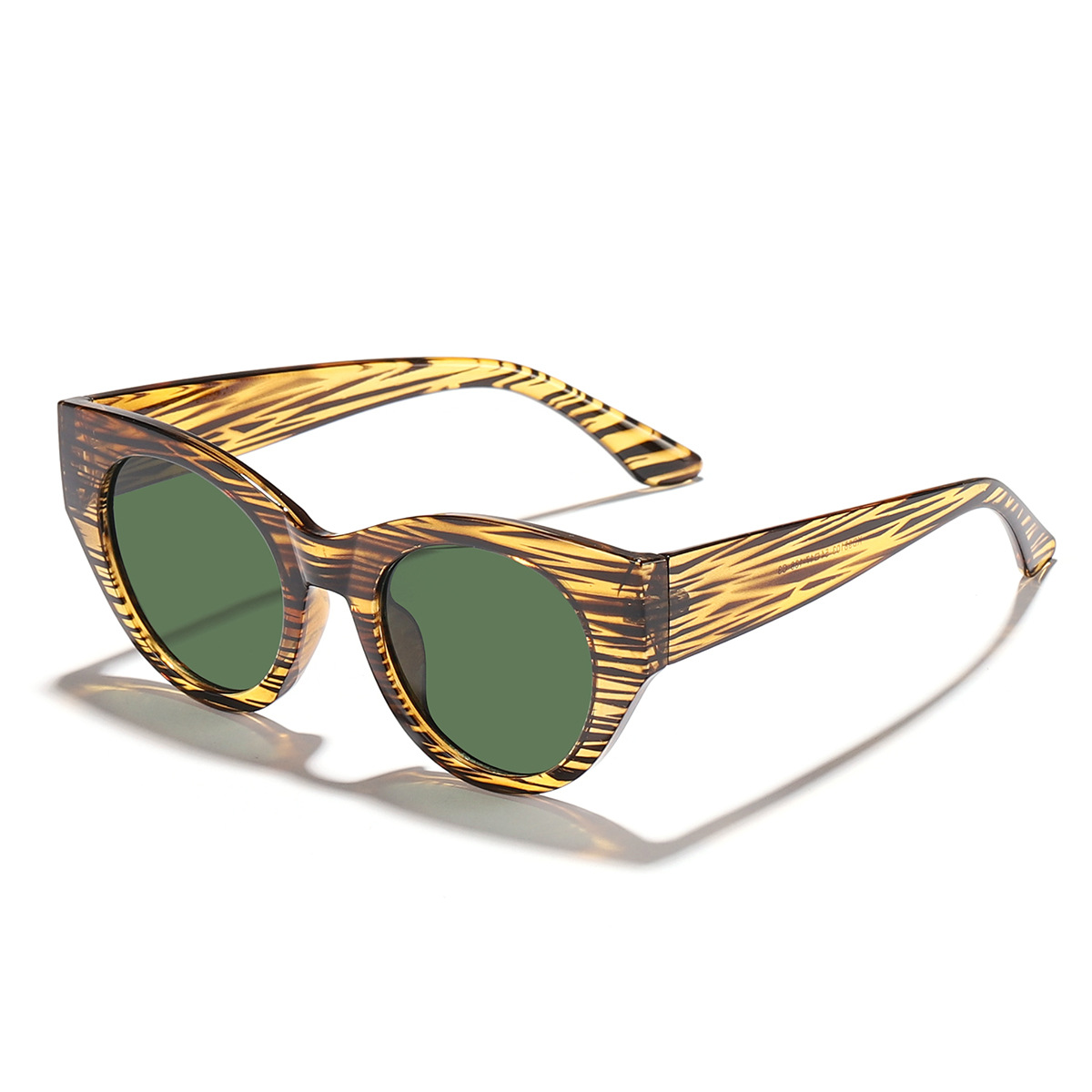 Nuevas gafas de sol con sombra de ojo de gato de marco grande a juego de color transfronterizo 2024 gafas de sol de alta calidad esenciales para hombres y mujeres