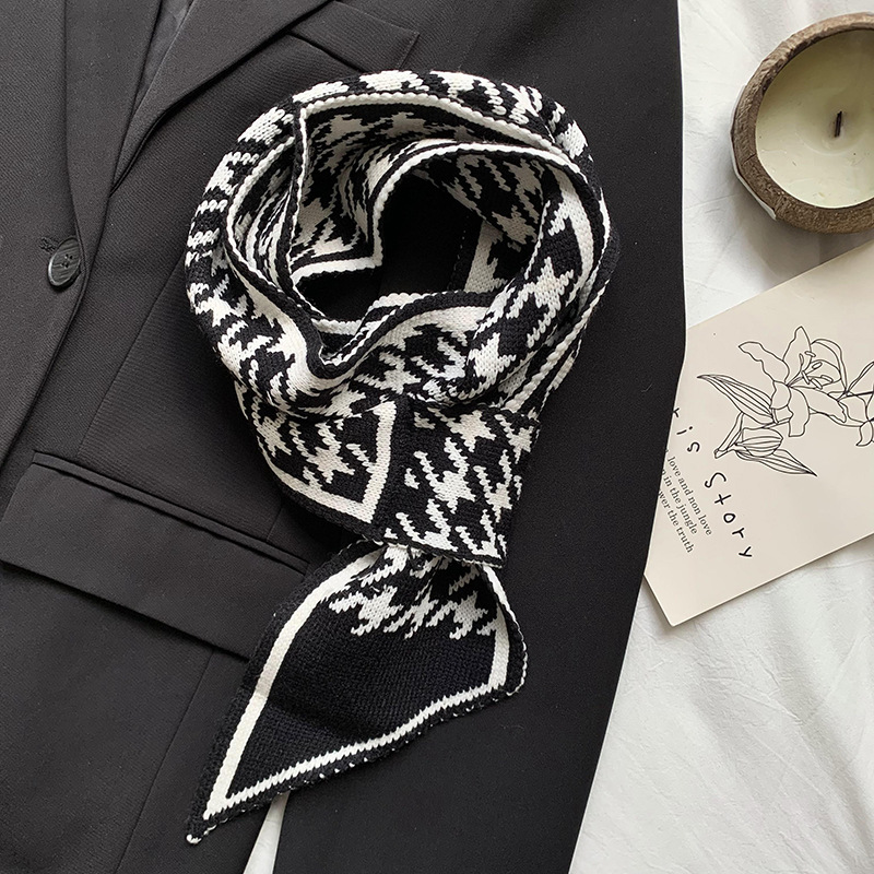 Bufandas de punto de alta sensación de nuevo estilo coreano otoño invierno versátil tablero de ajedrez perforación toallas de orejas perezosas cruzada guillera