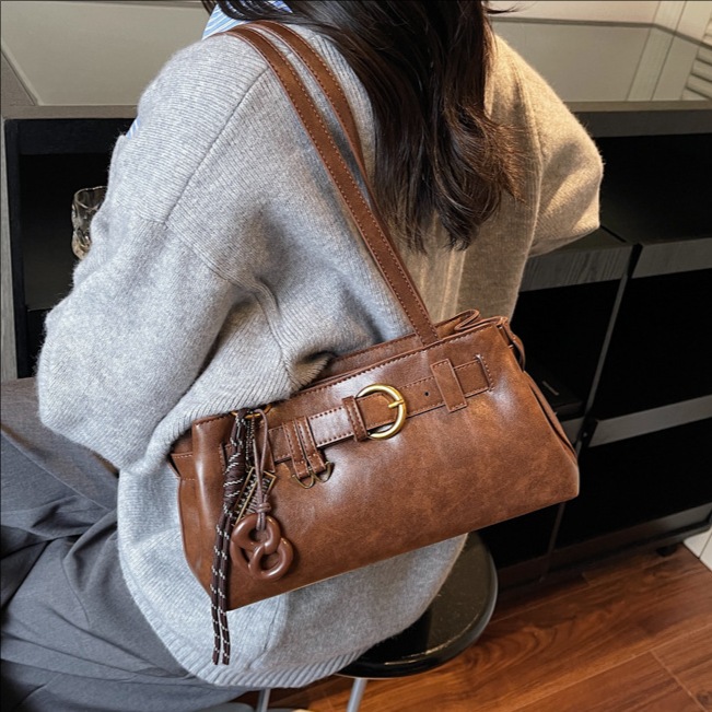 Bolsas de brazo de moda retro transfronterizas para mujeres 2025, otoño y invierno, bolsas de nicho para mujeres, bolsas de hombro simples, bolsas de mano para viajar