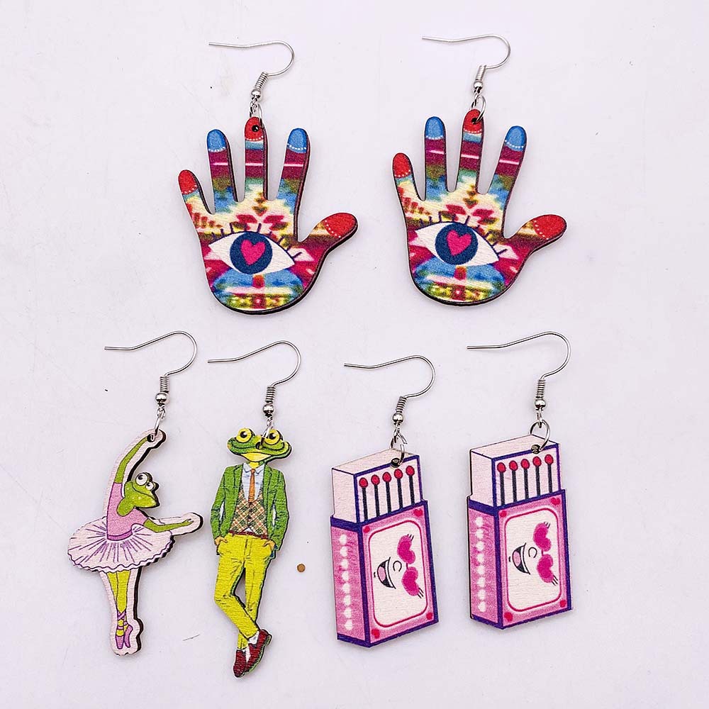 Wholesale Jewelry Casual Doll Constellation Heart Shape Wood Irregular Drop Earrings display picture 1