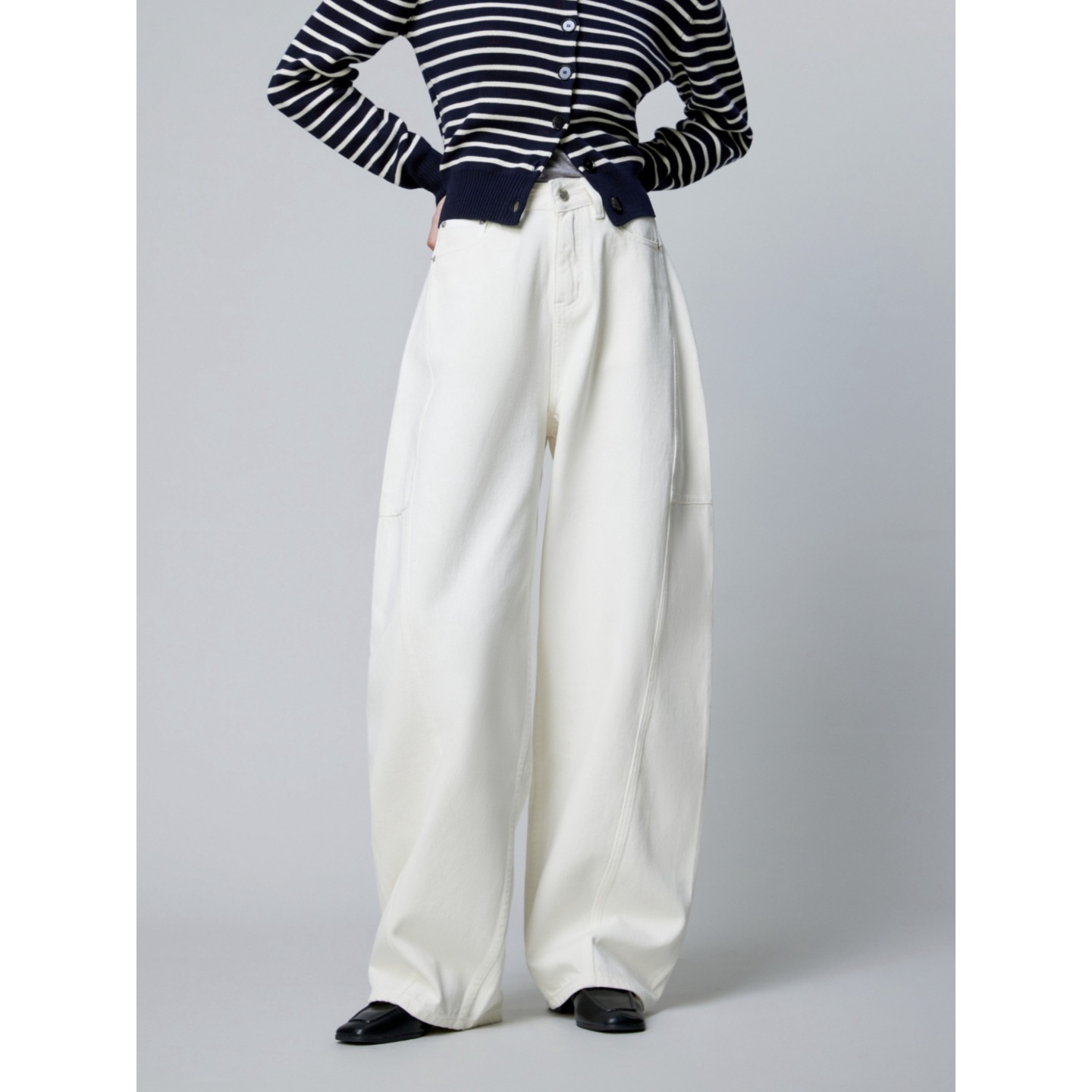 2026 Spring Women's Jeans Xinjiang Long-Staple Cotton High-End Fashion Slimming Cocoon Pants Ivory White Scimitar Pants