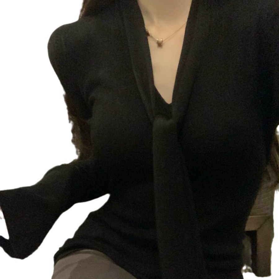 インナーウェア 純粋な魅力系Vネックニットセーター レディース 2025秋冬新作 スリムフィットセーター 学生トップス インスタ映え