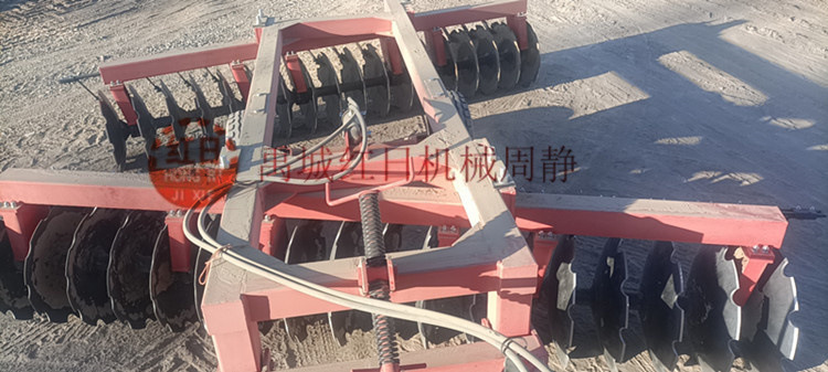 全包轴承圆盘耙   重型圆盘耙   5.3米折翼重耙   缺口圆盘耙