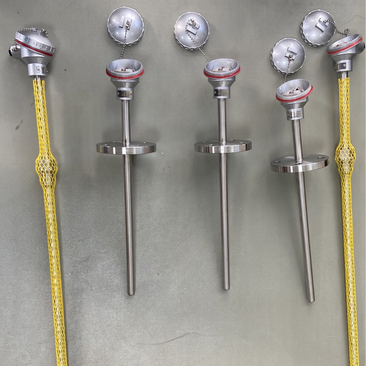 铠装热电阻铠装温度变送器Pt100温度传感器温度模块4-20mA输出